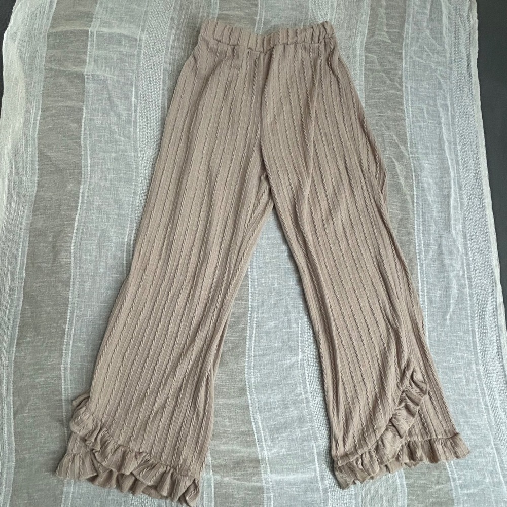 SHEIN Pants Girls 10Y Tan Cable Knit Ruffle Hem Elastic Waist Loungewear